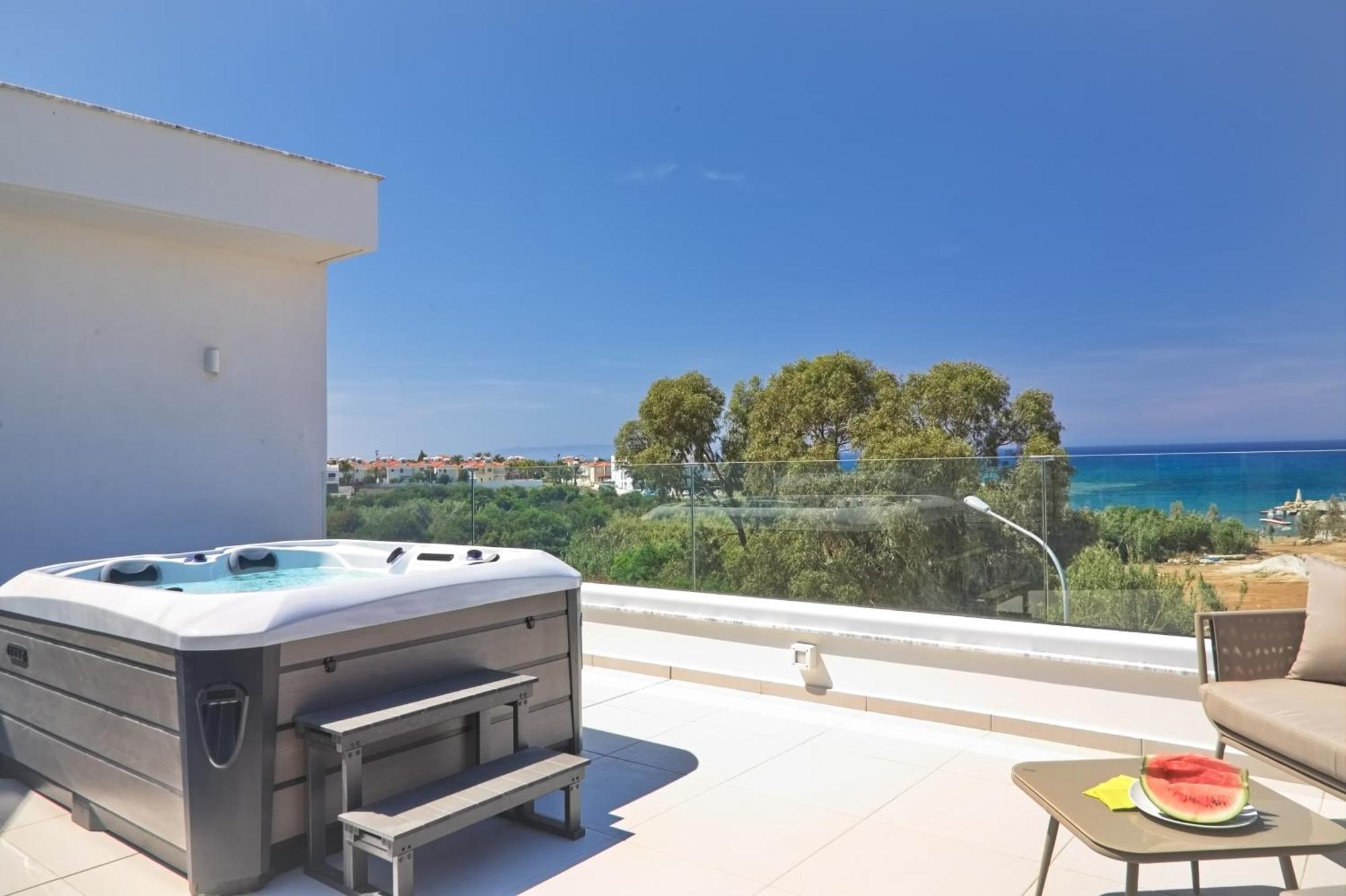 Seaview Luxury Villa Jacuzzi & Pool! 2 Min Beach Protaras Exterior photo
