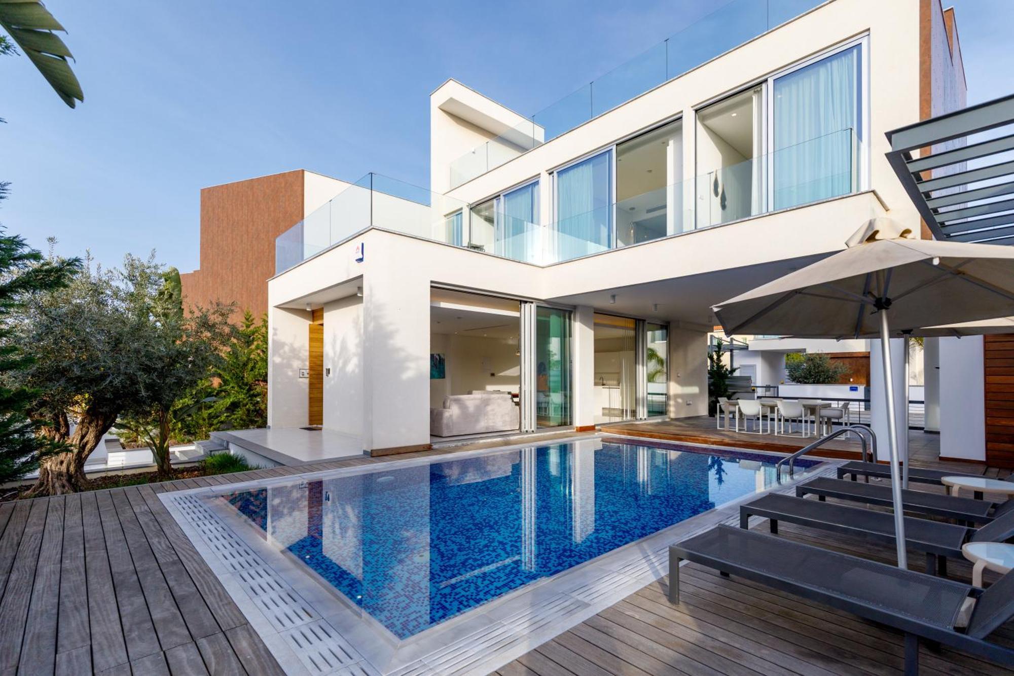 Seaview Luxury Villa Jacuzzi & Pool! 2 Min Beach Protaras Exterior photo