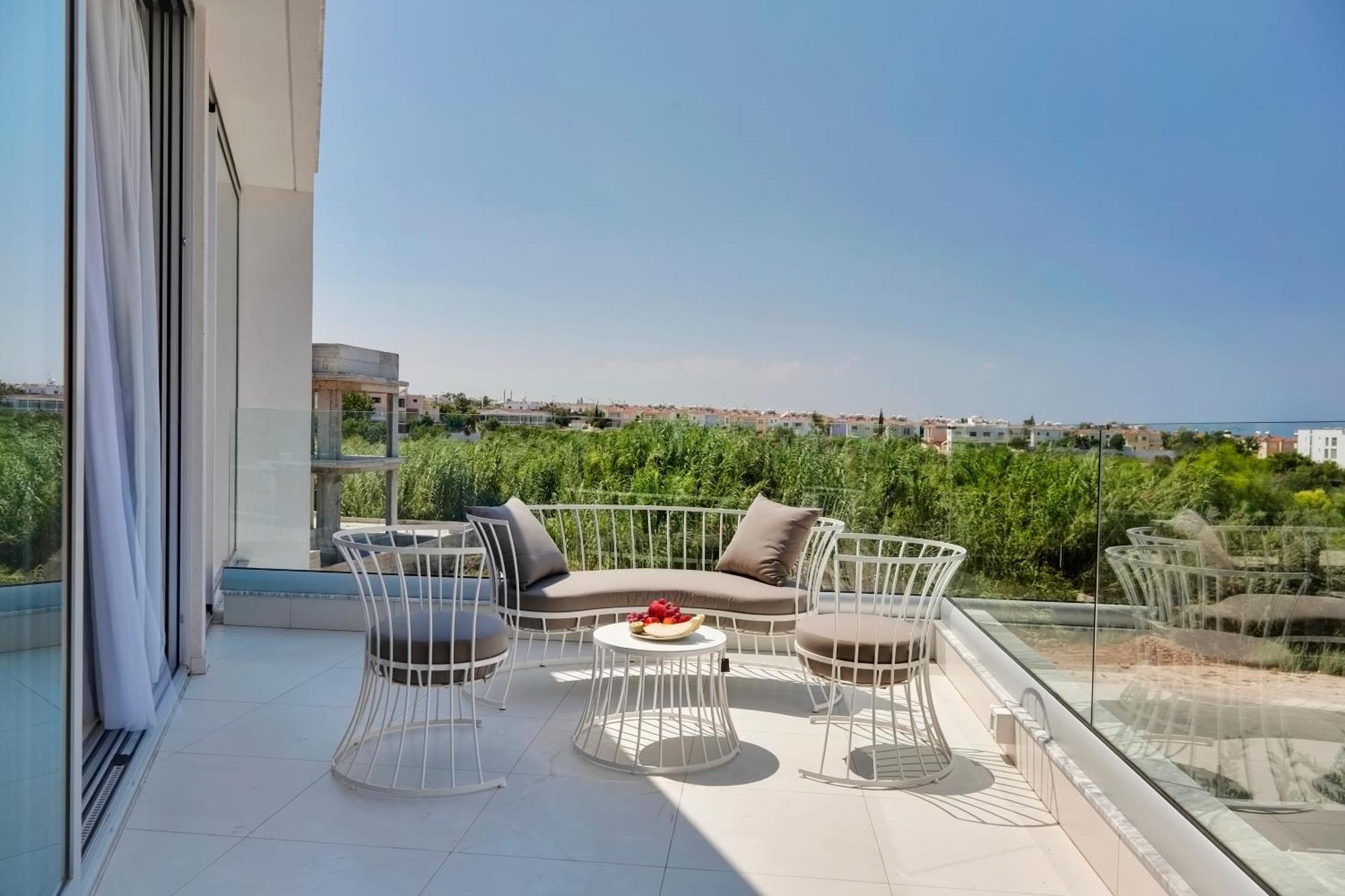 Seaview Luxury Villa Jacuzzi & Pool! 2 Min Beach Protaras Exterior photo